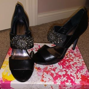 Black high heels with stones